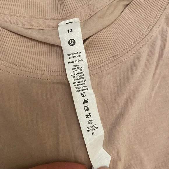 Lululemon tank - Picture 3 of 5